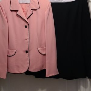 Ladies size 14 Le Suit, 2 piece